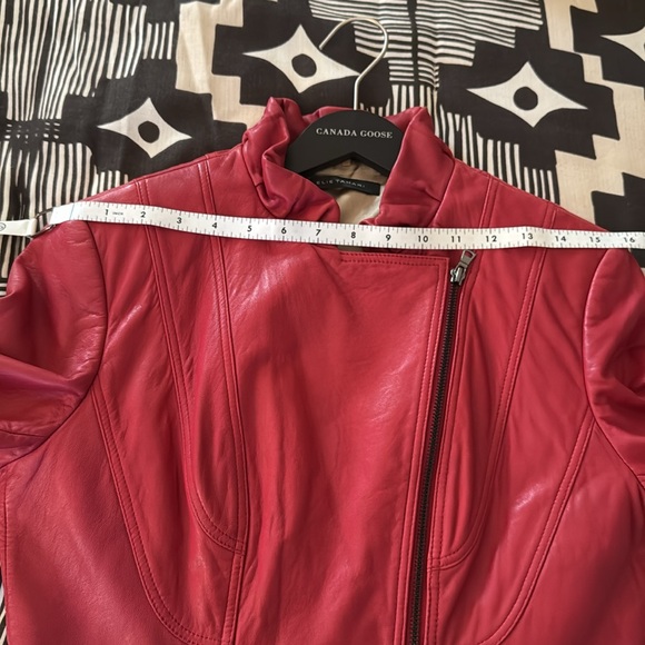 Elie Tahari Women's Red Leather Jacket Size Small - Picture 14 of 16